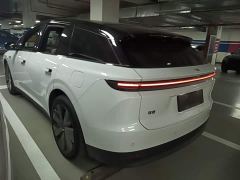 Li Auto i6 Four-Wheel Drive Standard Edition - ფოტო 4