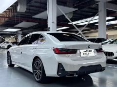 BMW 3 Series 325Li M Sport Package - ფოტო 12