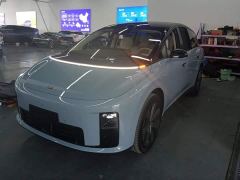 Li Auto i8 Standard Edition - фото 1