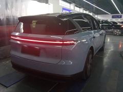 Li Auto i8 Standard Edition - фото 3