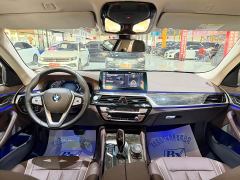 BMW 5 Series Facelift 525Li Luxury Package - ფოტო 14