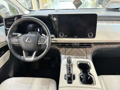 Lexus LM 500h Six-Seat Premium Edition - ფოტო 18