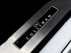 Rolls-Royce Cullinan Black Badge - ფოტო 15