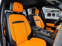 Rolls-Royce Cullinan Black Badge - ფოტო 17