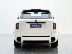 Rolls-Royce Cullinan Black Badge - ფოტო 5