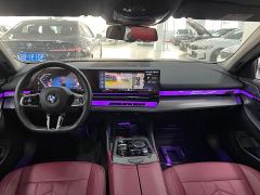 BMW 5 Series 530Li Premier M Sport Package - фото 6
