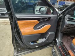 Toyota Highlander Dual-Engine 2.5L RWD Elite Edition 5-seater - photo 12