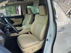 Toyota Alphard Hybrid 2.5L Premium Edition - фото 11