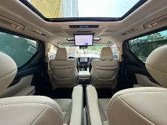 Toyota Alphard Hybrid 2.5L Premium Edition - фото 16