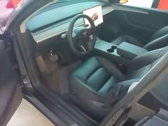 Tesla Model Y Rear-Wheel Drive - ფოტო 15