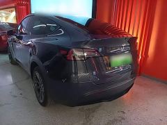Tesla Model Y Rear-Wheel Drive - ფოტო 4