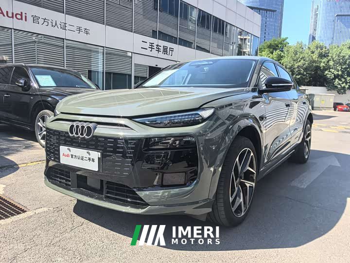 Audi Q6L Sportback e-tron 2026 first pilot version