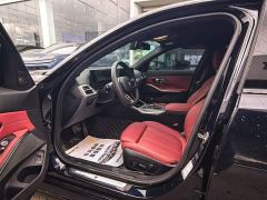 BMW 3 Series 330i M Sport Midnight Edition Package - ფოტო 3
