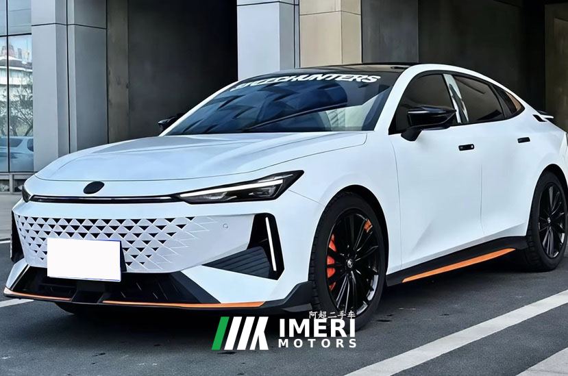 Changan UNI-V 1.5T Premium Sport - автомобиль из Китая