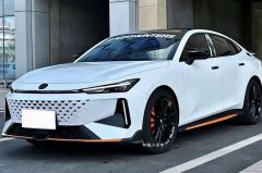 Changan UNI-V 1.5T Premium Sport - фото 1