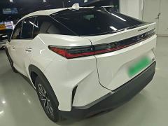 Lexus RZ 450e 4WD Flagship Edition - ფოტო 4