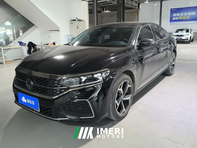 Volkswagen Passat Distinguished Edition 380TSI Starry Sky Dragon Edition