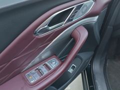 FAW Hongqi HS7 PHEV 2.0T 100km 4WD Flag Unlimited Edition 6-seater - фото 13