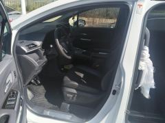Toyota Gravia Dual-Engine 2.5L 4WD Premier Plus Edition - фото 14