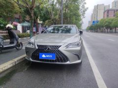 Lexus ES 200 Excellence Edition - ფოტო 3