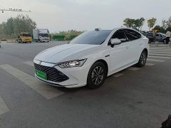 BYD Qin PLUS Glory Edition DM-i 55KM Leading - ფოტო 1
