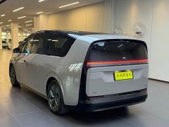 Li Auto Li Xiang MEGA Ultra - ფოტო 5
