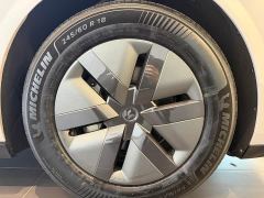 Li Auto Li Xiang MEGA Ultra - ფოტო 7