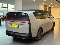 Li Auto Li Xiang MEGA Ultra - ფოტო 8
