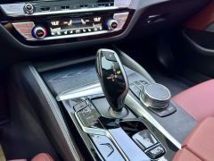 BMW 5 Series 530Li Luxury M Sport Package - ფოტო 4