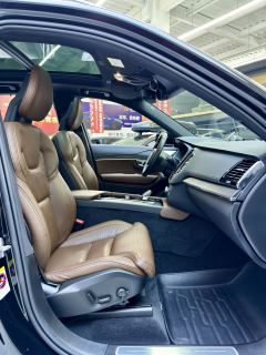 Volvo XC90 Plug-in Hybrid RECHARGE T8 Smart Supreme Luxury Edition - ფოტო 16