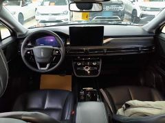 Lincoln Explorer 2.0T Two-Wheel Drive Premium - фото 9