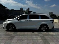 Toyota Gravia 2.5L Hybrid Luxury - photo 7