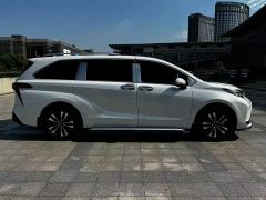 Toyota Gravia 2.5L Hybrid Luxury - photo 8