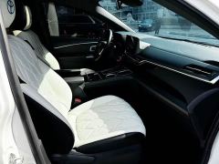 Toyota Gravia 2.5L Hybrid Luxury - photo 9