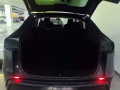 Tesla Model Y Rear-Wheel Drive - ფოტო 18