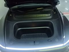 Tesla Model Y Rear-Wheel Drive - ფოტო 19