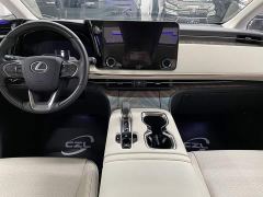Lexus LM 500h Six-Seat Premium Edition - ფოტო 10