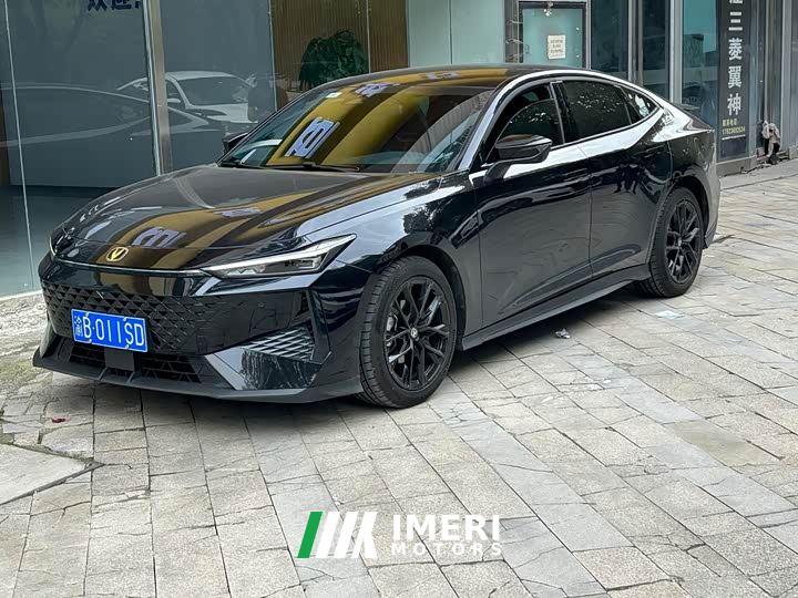 Changan UNI-V 1.5T Premium Sport
