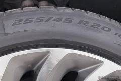 Voyah FREE 123km 4WD Standard Extended Range Exclusive Deluxe Package - ფოტო 9