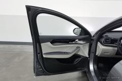 BYD Qin PLUS DM-i 120km Prestigious Edition - ფოტო 11