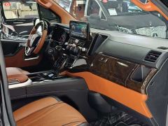 Toyota Alphard Overseas Edition - фото 8
