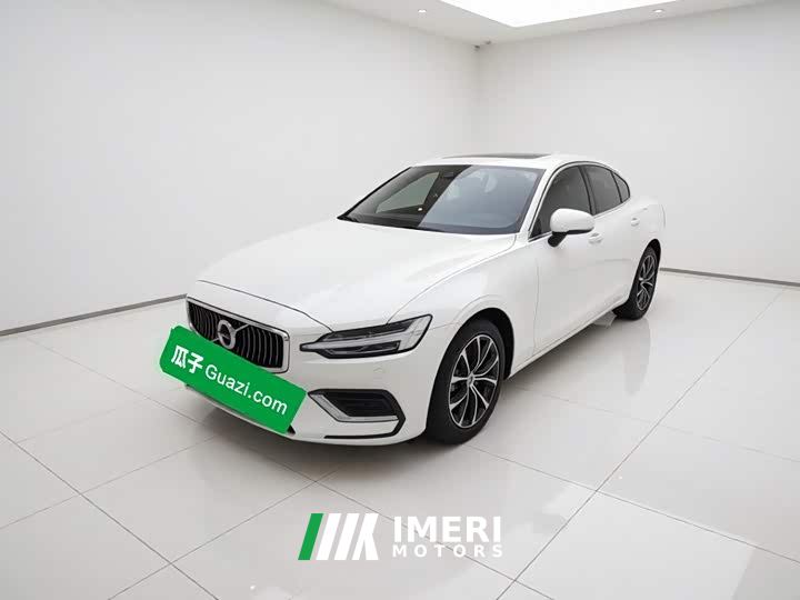 Volvo S60 B4 Smart Luxury Edition