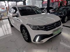 Volkswagen Tiguan L Plug-in Hybrid 430PHEV Plug-in Hybrid Premier Edition - photo 3