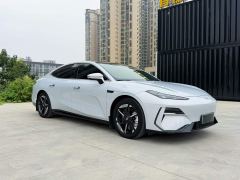 Geely Galaxy E8 665km Rear-Drive Starship Long-Range Edition - фото 1