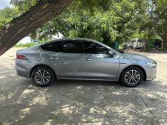 BYD Qin PLUS DM-i Honor Edition 1.5L 55km Leading Edition - photo 5