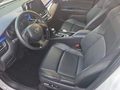 Toyota C-HR 2.0L Luxury - ფოტო 14