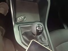 SAIC MG i5 1.5L Manual Comfort Edition - ფოტო 13