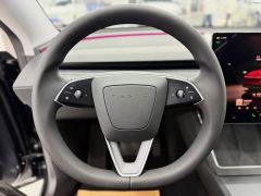 Tesla Model Y Rear-Wheel Drive - ფოტო 12