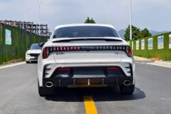 Lynk & Co 03 1.5T 2WDPro 5 - фото 11