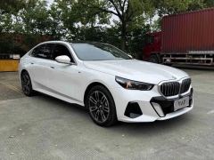 BMW 5 Series 530Li Luxury Edition Premium Package - фото 3
